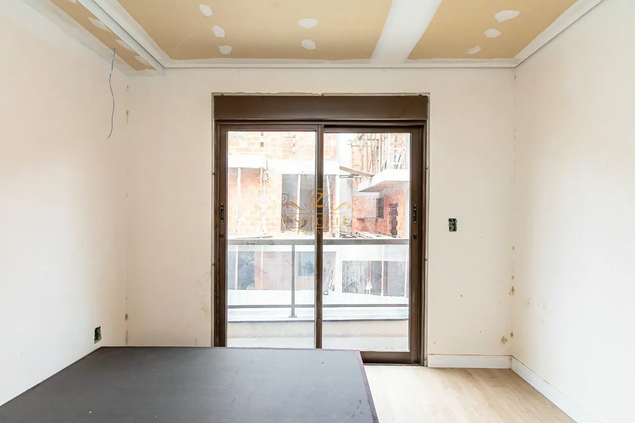 House with 3 bedrooms and a balcony in a gated community — photo 10