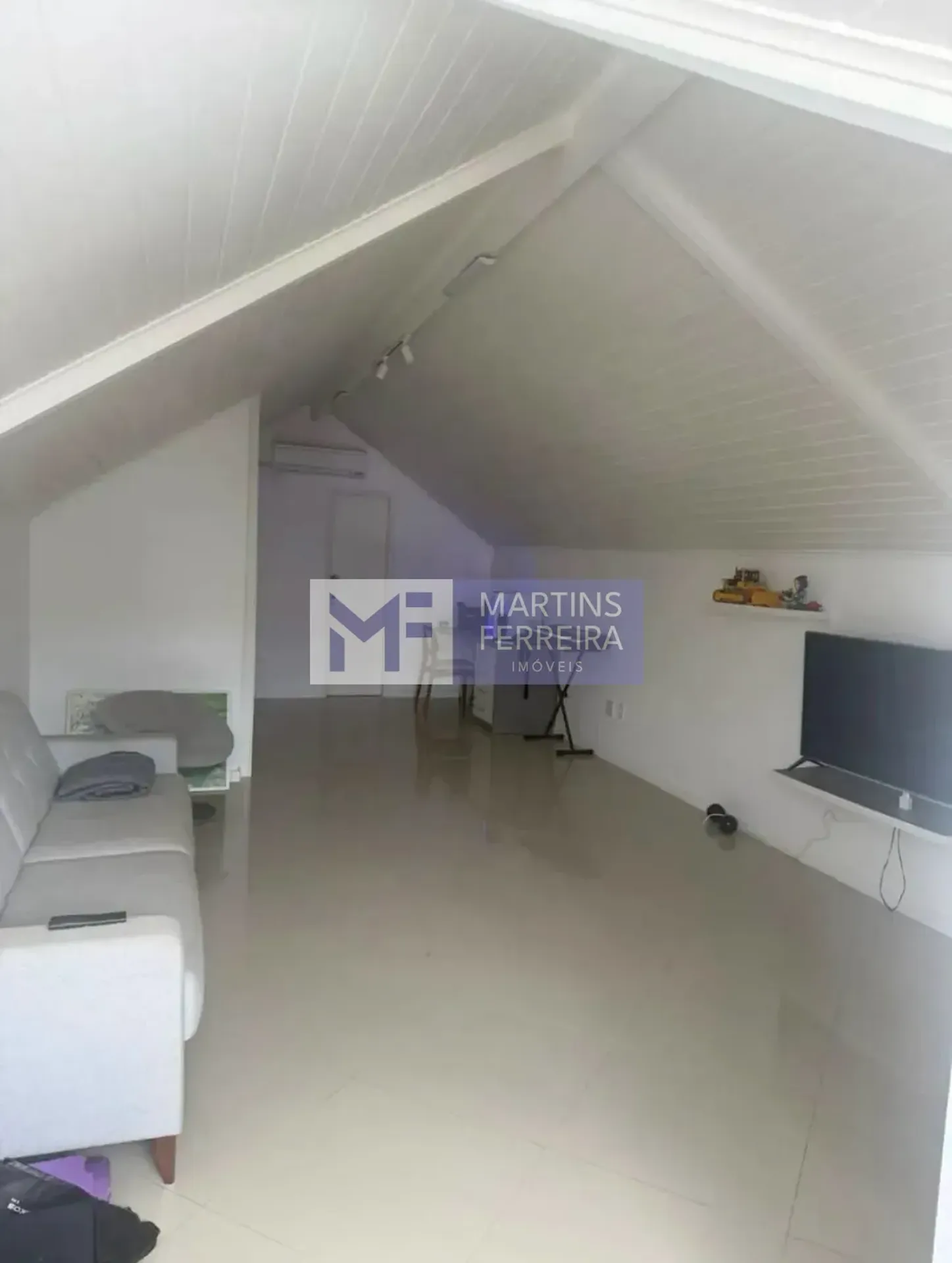 Furnished duplex house with 5 bedrooms and 400 m² — photo 14