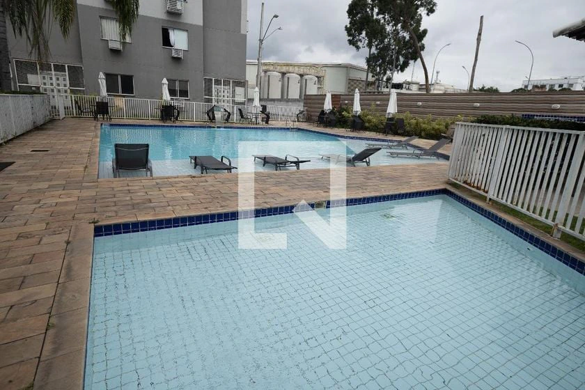 2-bedroom apartment with laundry area and balcony — photo 9