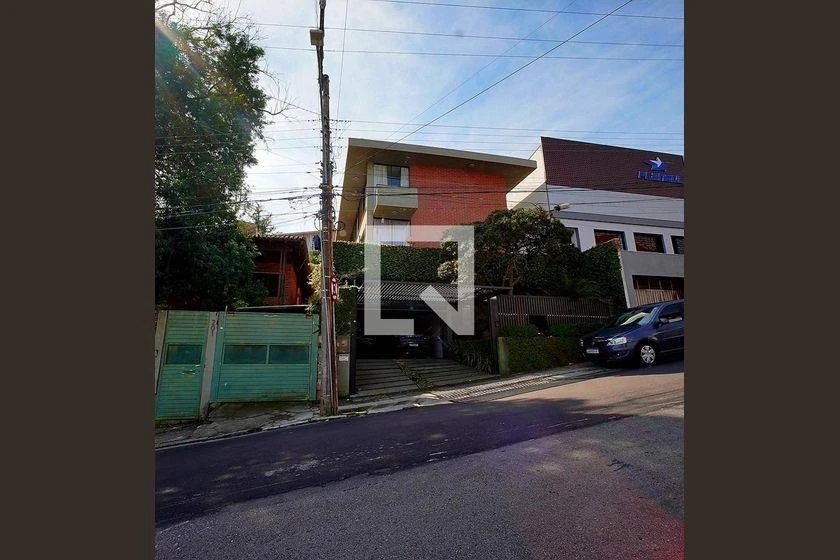 Furnished 4-bedroom house with 300 m² and 2 suites — photo 41