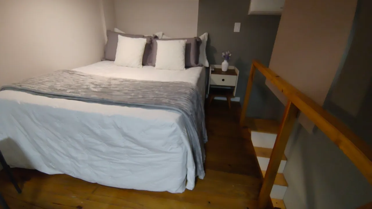 Furnished 1-bedroom, 1-bath apartment with no parking — photo 6