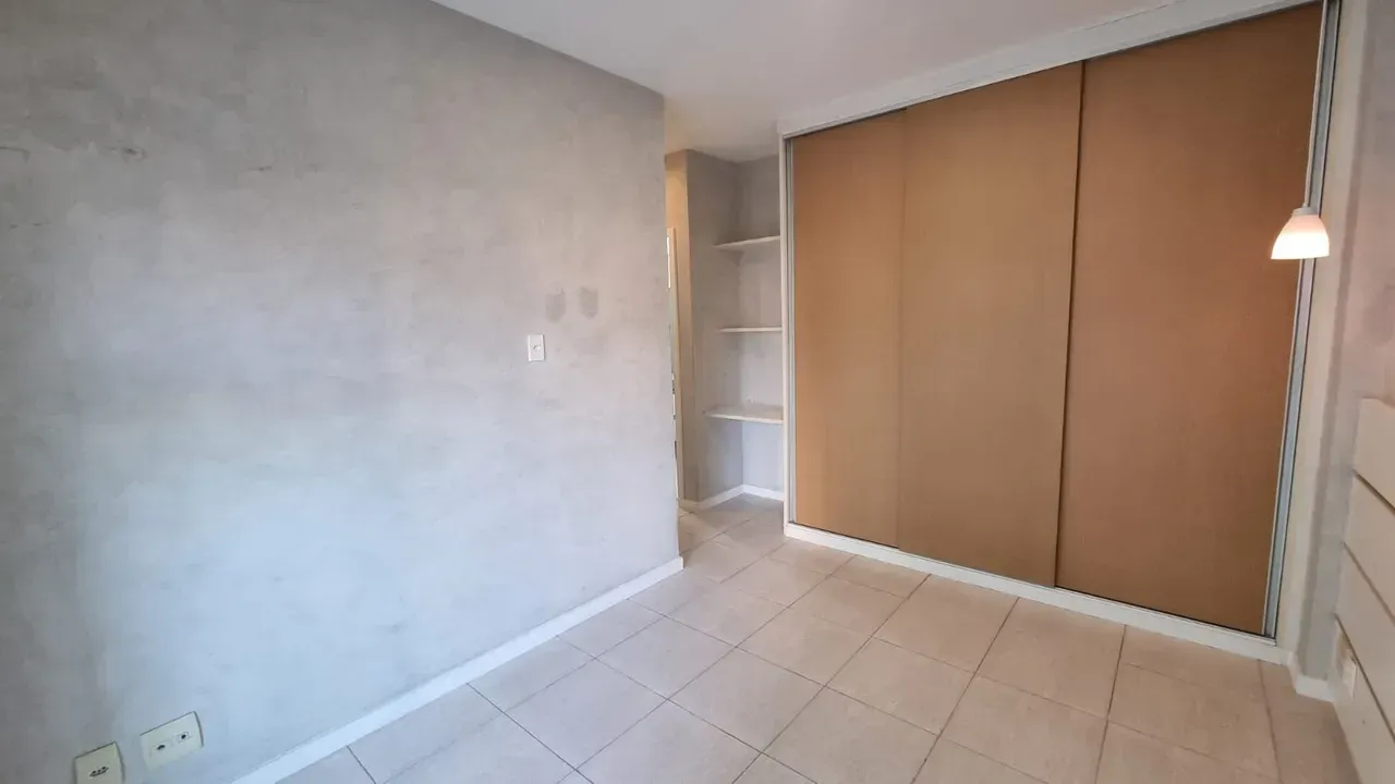 Apartamento com 3 quartos e 2 banheiros com varanda — photo 12