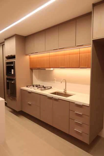 Apartment with 2 bedrooms and an open-plan kitchen — photo 2