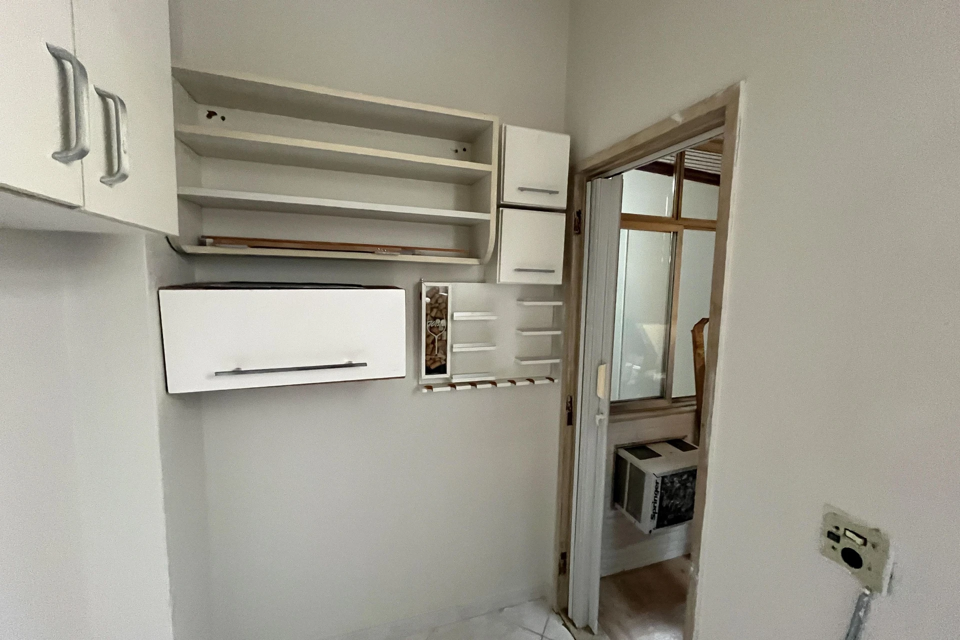 Apartment, 90 m², with a jacuzzi — photo 32