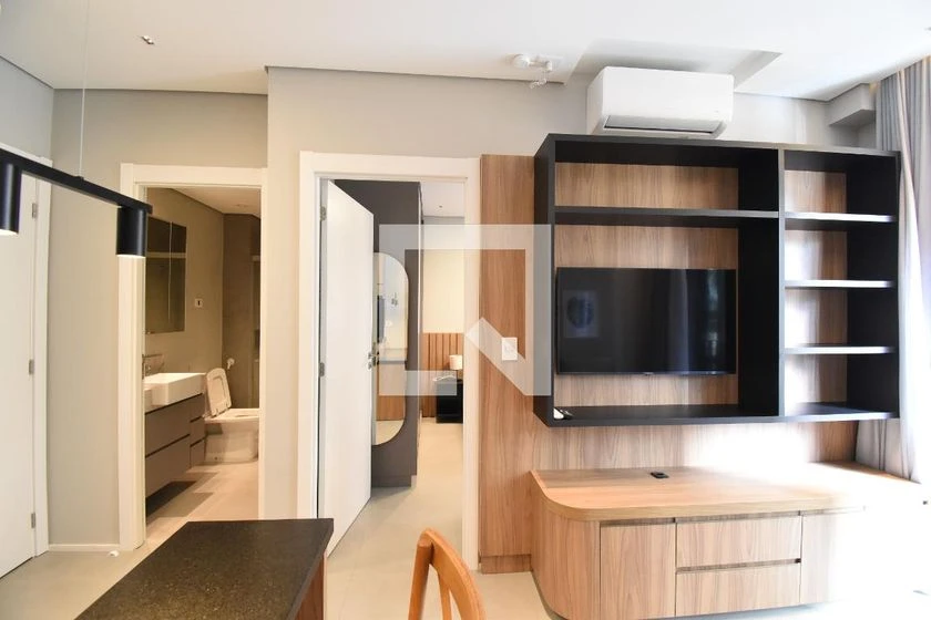 Estudio amueblado con cocina americana y balcón — photo 10