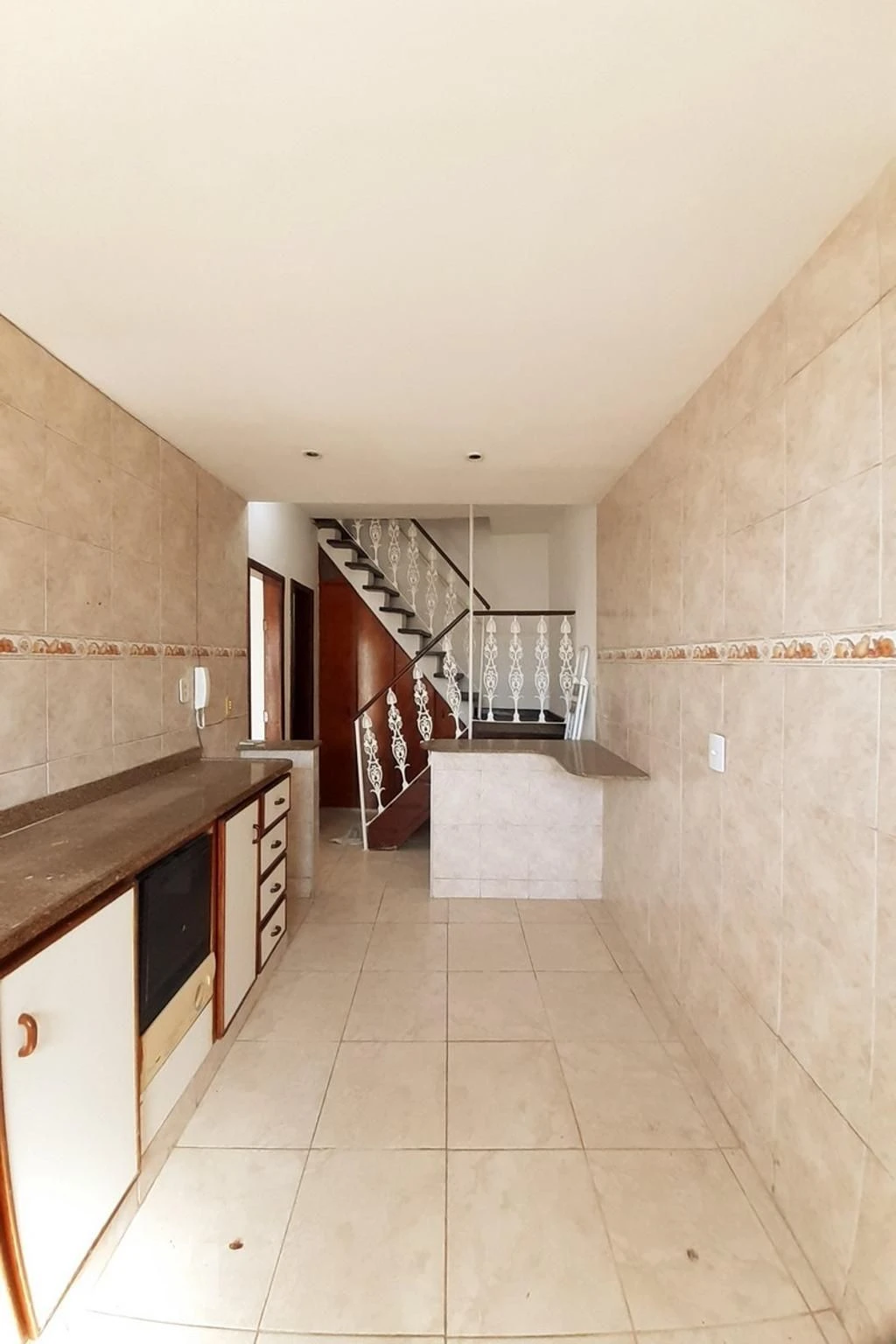 House for rent with 3 en-suite bedrooms and 4 baths — photo 18