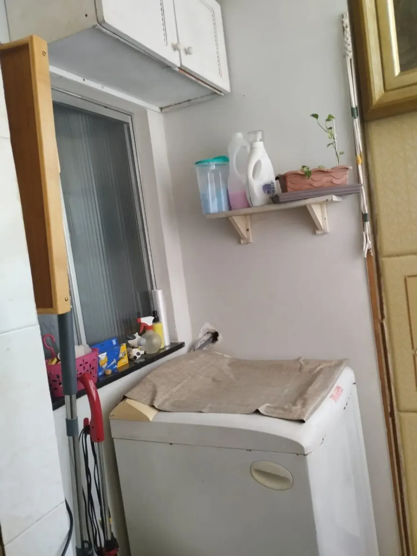 Apartment on the 2nd floor with a washing machine — photo 4