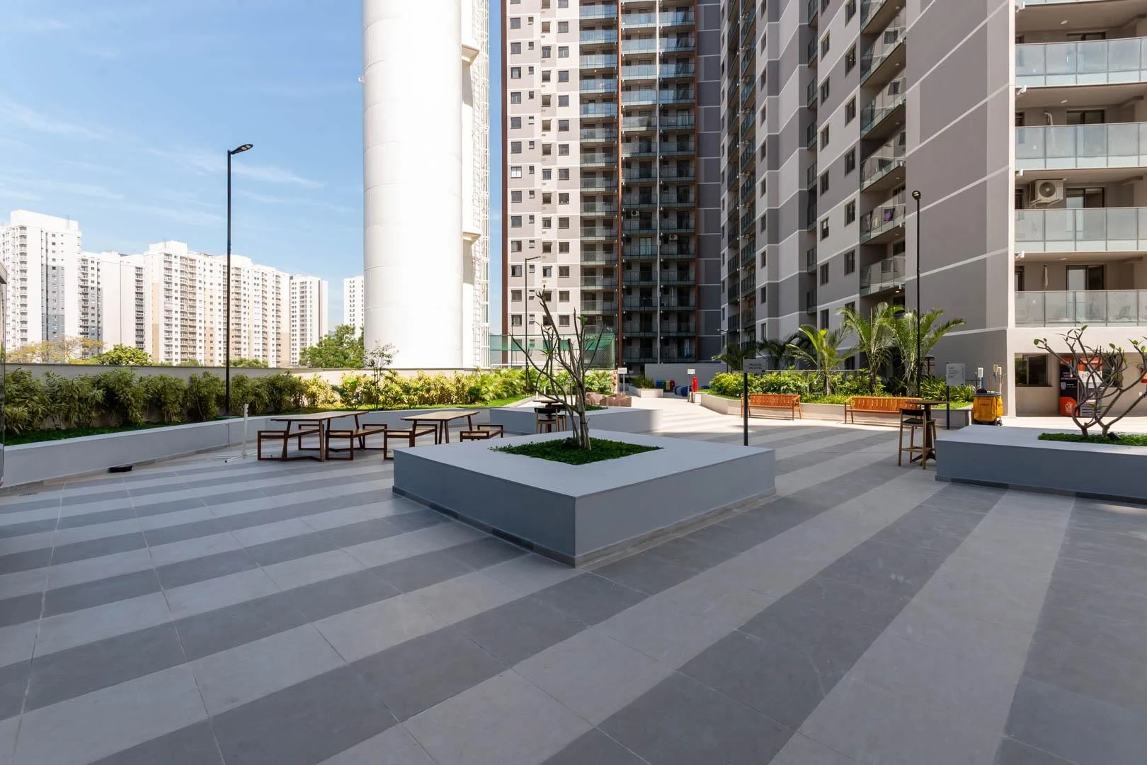 Apartamento para aluguel com 2 quartos e varanda — photo 37