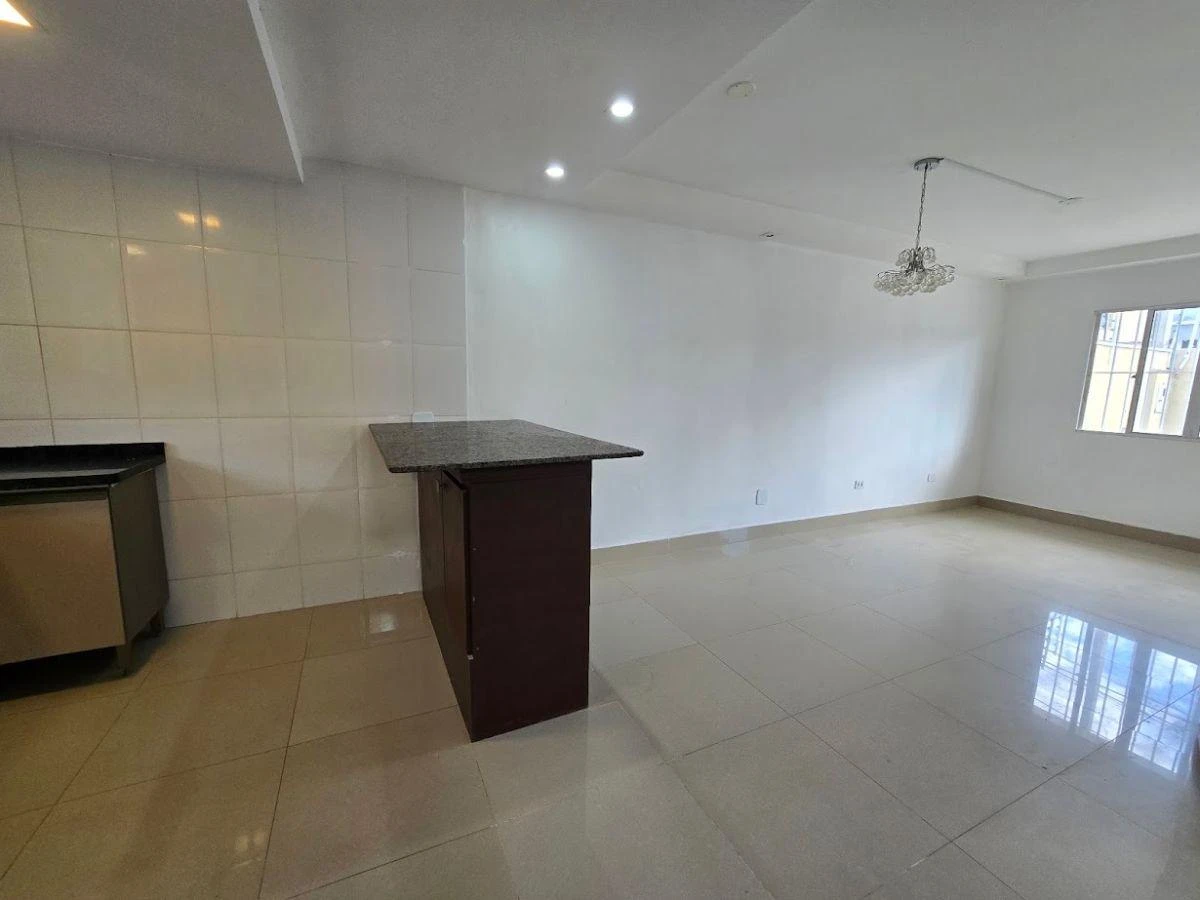 Triplex com 4 quartos e 2 suítes, 178 m² — photo 8