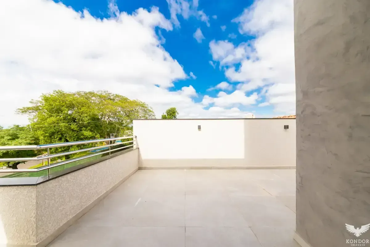 Two-story house with 230 m² and 3 bedrooms, 1 suite — photo 3