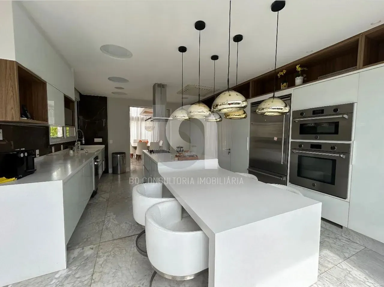 Casa mobiliada com 5 quartos e cozinha integrada a gás — photo 15