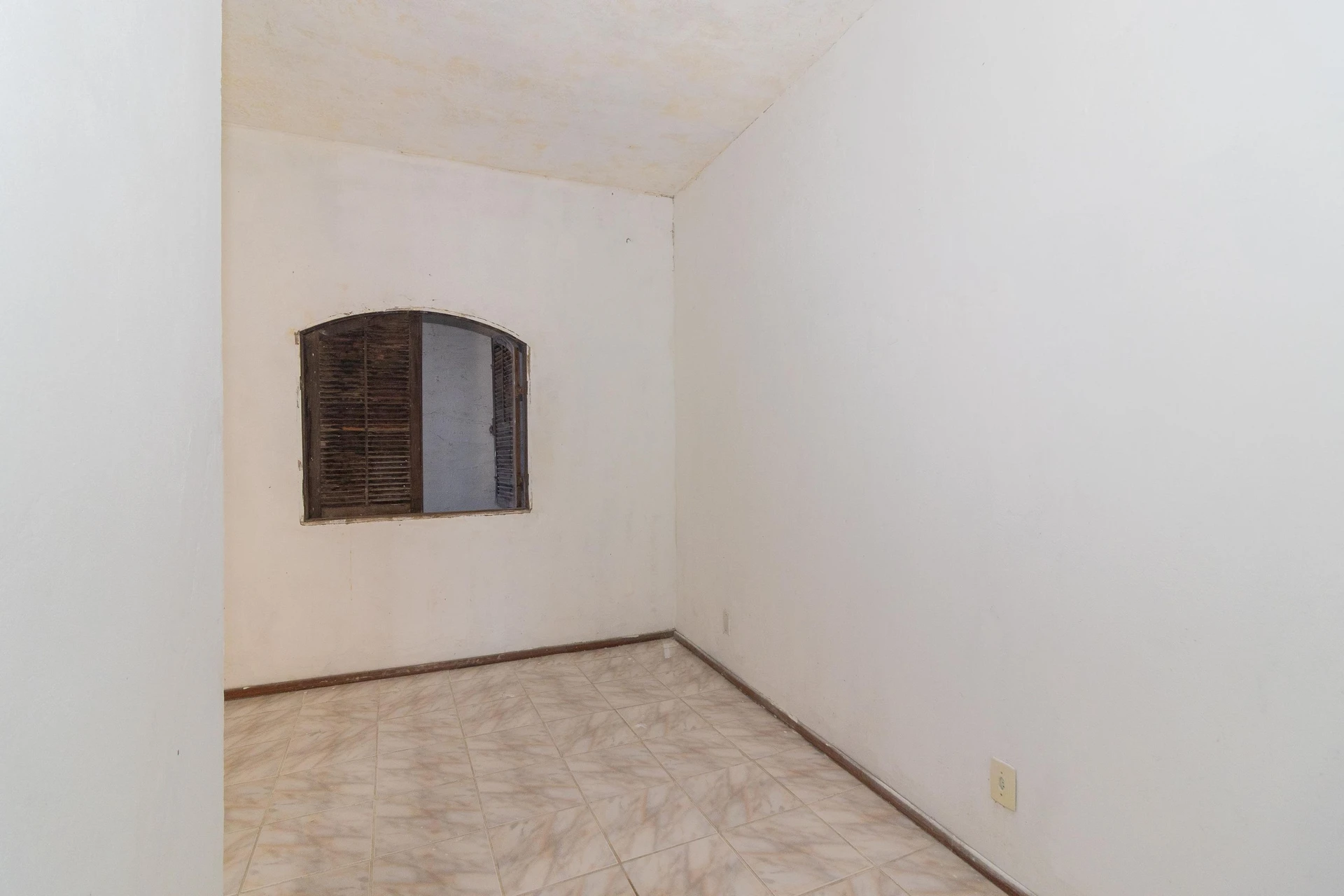 Casa sin amueblar con 2 dormitorios y balcón — photo 20