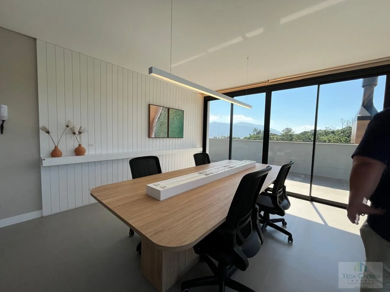 Furnished studio, 55 m², with a water view — photo 27