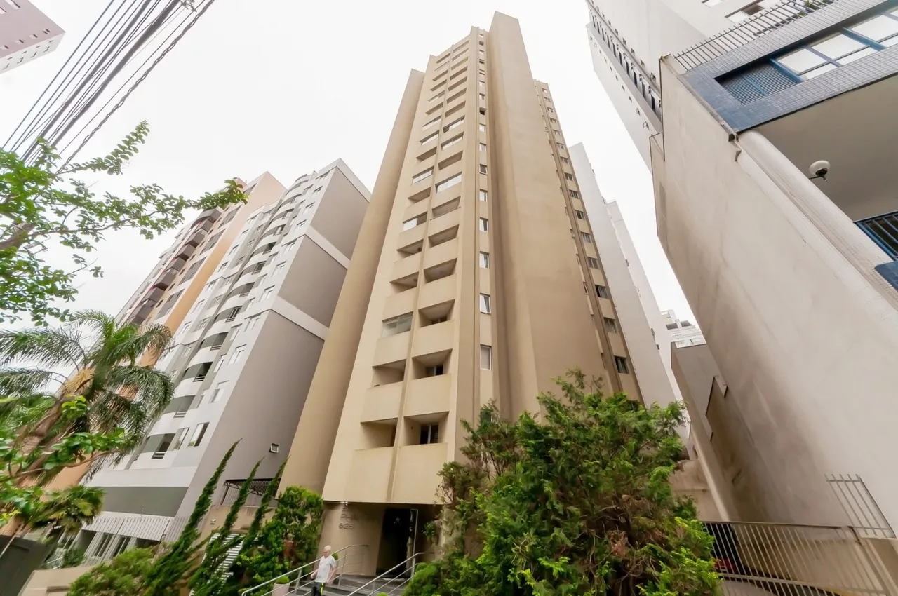 1-bedroom apartment with a balcony and 37 m² — photo 3