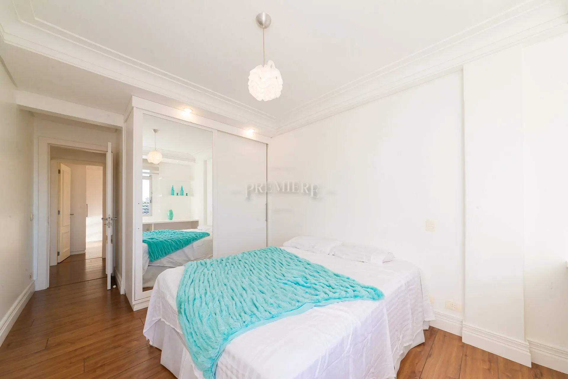 Квартира 152 м² з панорамними вікнами та заскленим балконом — photo 20