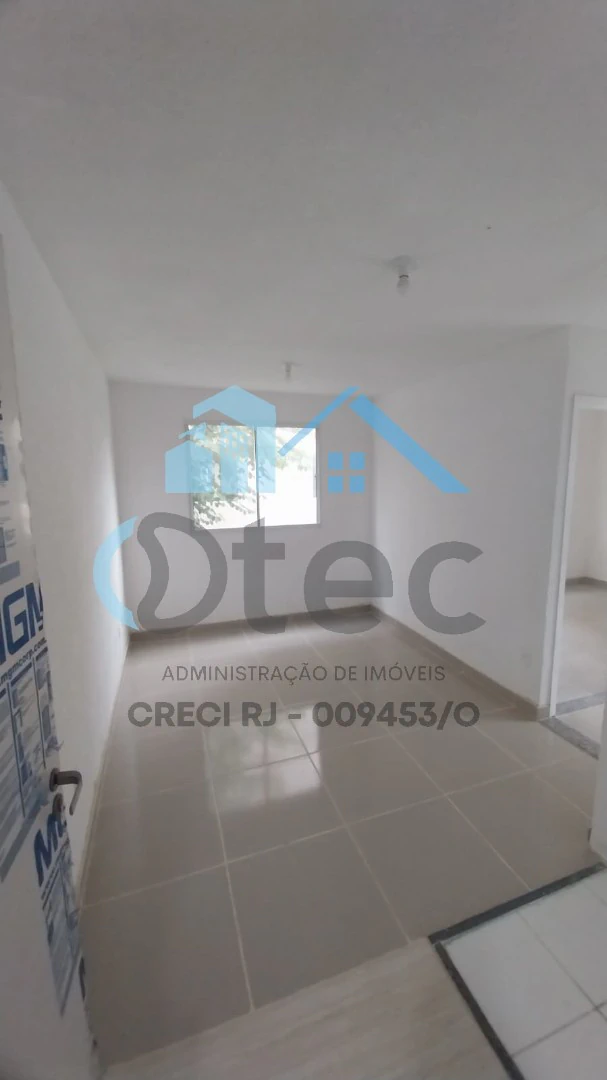 2-bedroom apartment in a building with a gym — photo 4