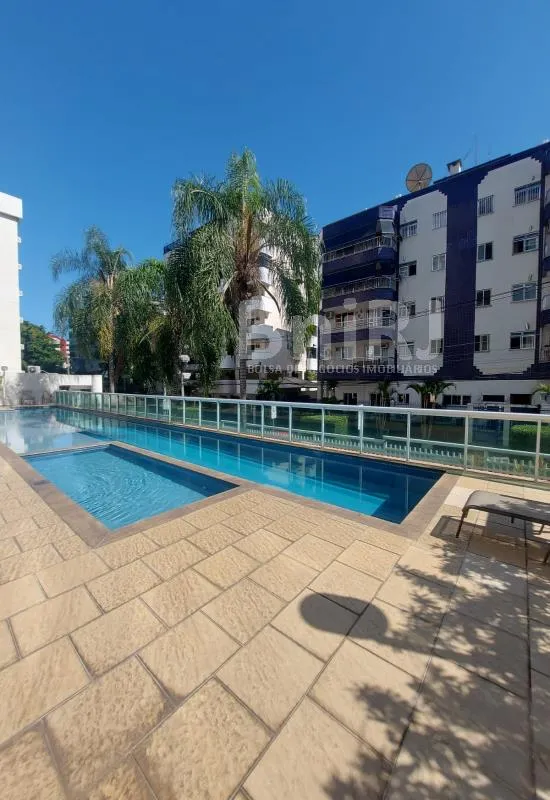 Unfurnished 2-bedroom apartment with a closed kitchen — photo 23