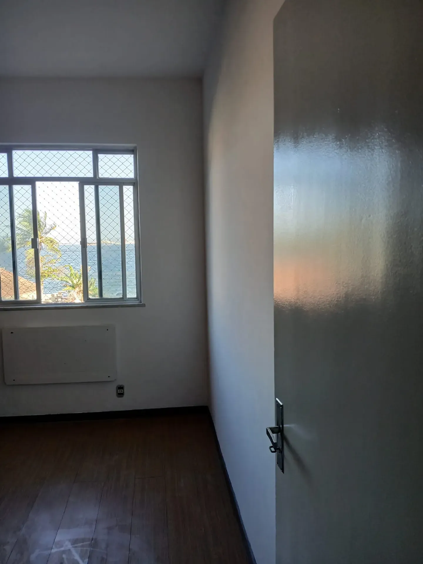 Apartment on the 1st floor with a water view — photo 3