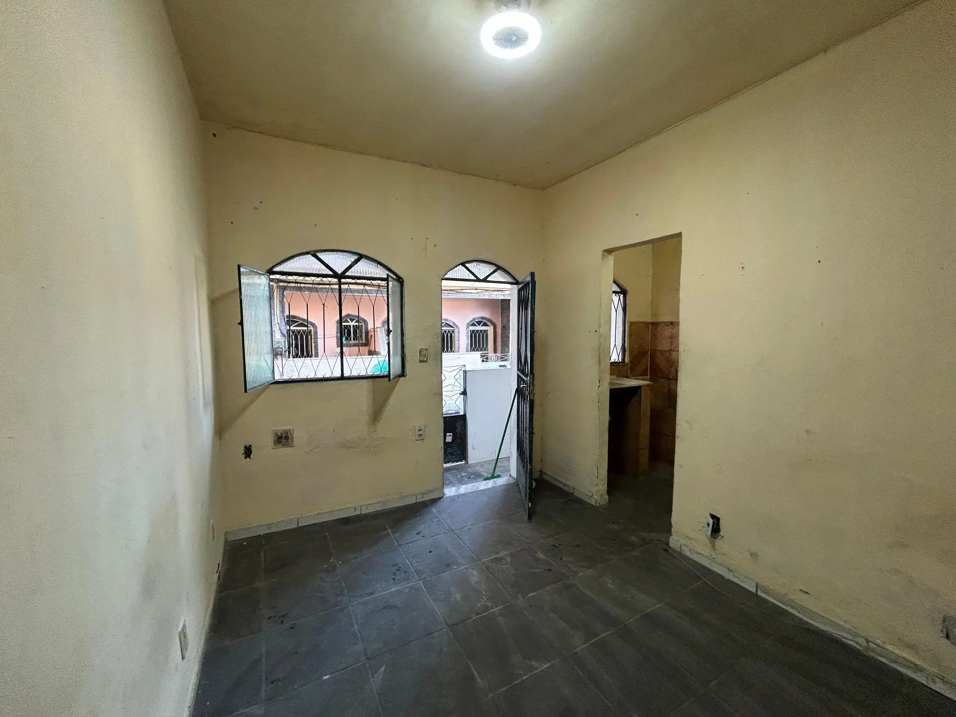 Unfurnished studio for rent with 1 bedroom and 1 bath — photo 5