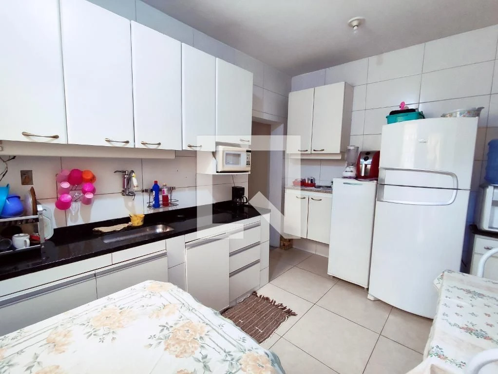 Дом 120 м² с застеклённым балконом и панорамными окнами — photo 34