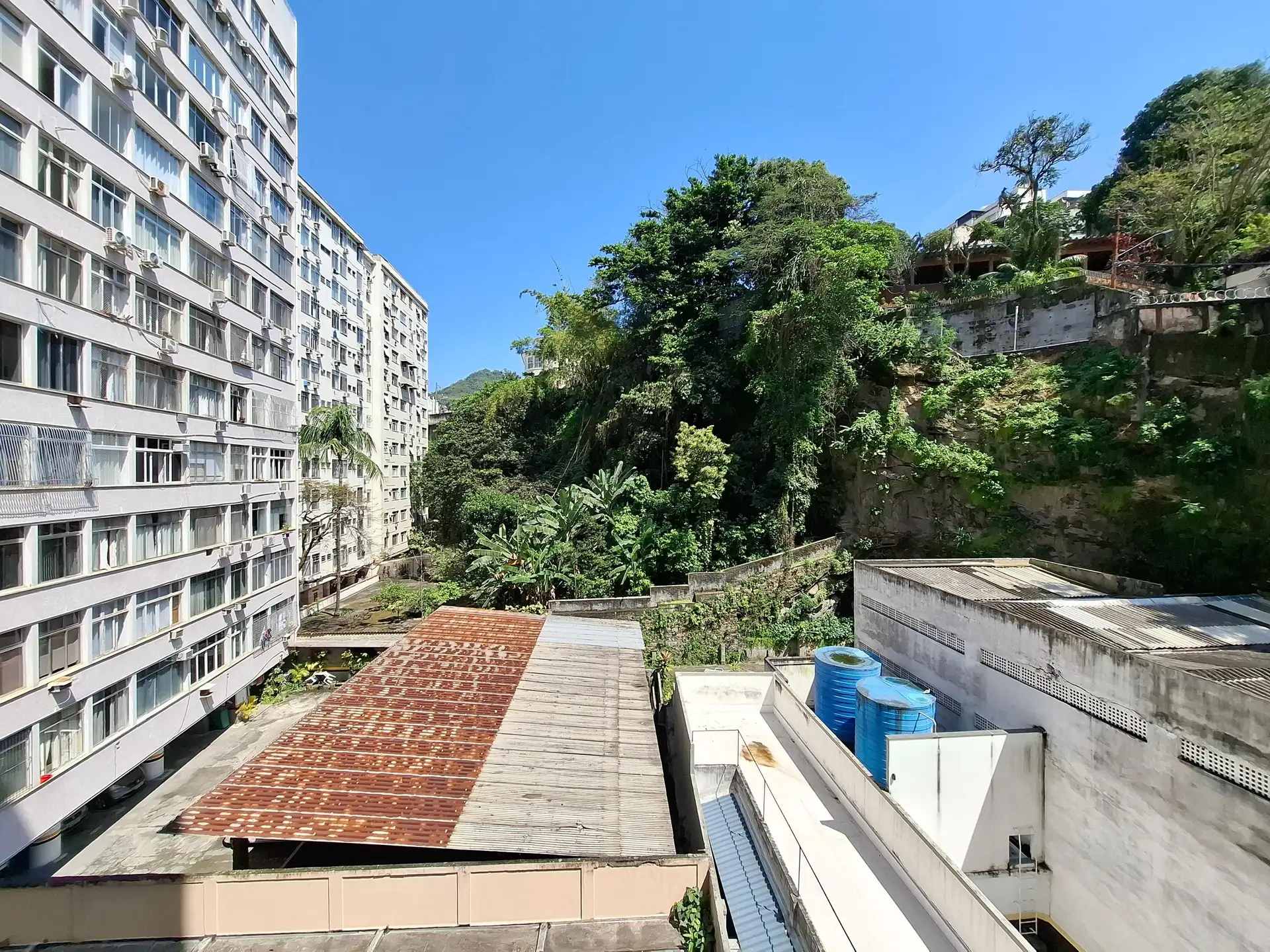 Apartamento, 30 m², com piso de madeira ou laminado — photo 2