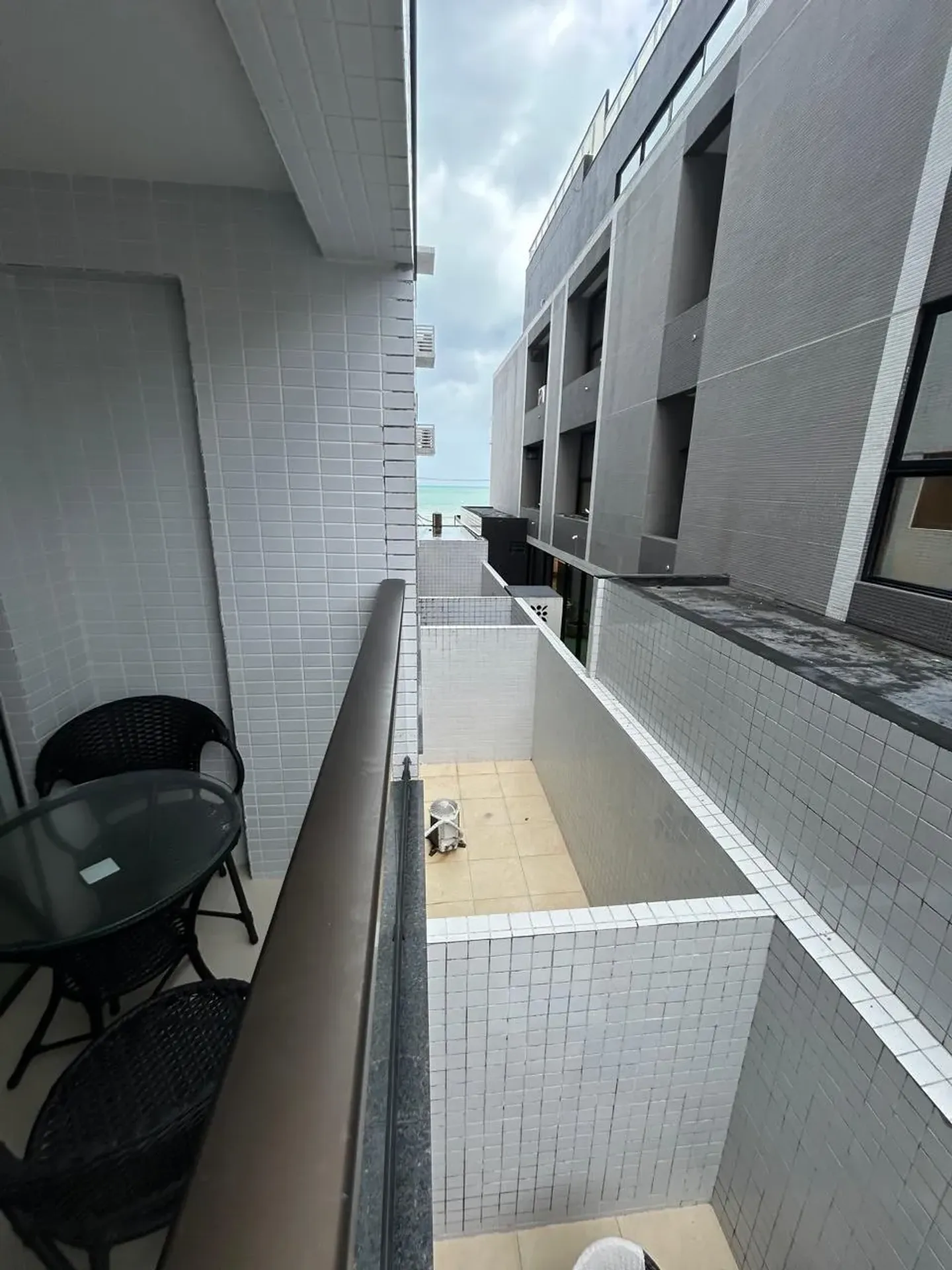 1-bedroom apartment, well kept, no parking — photo 7