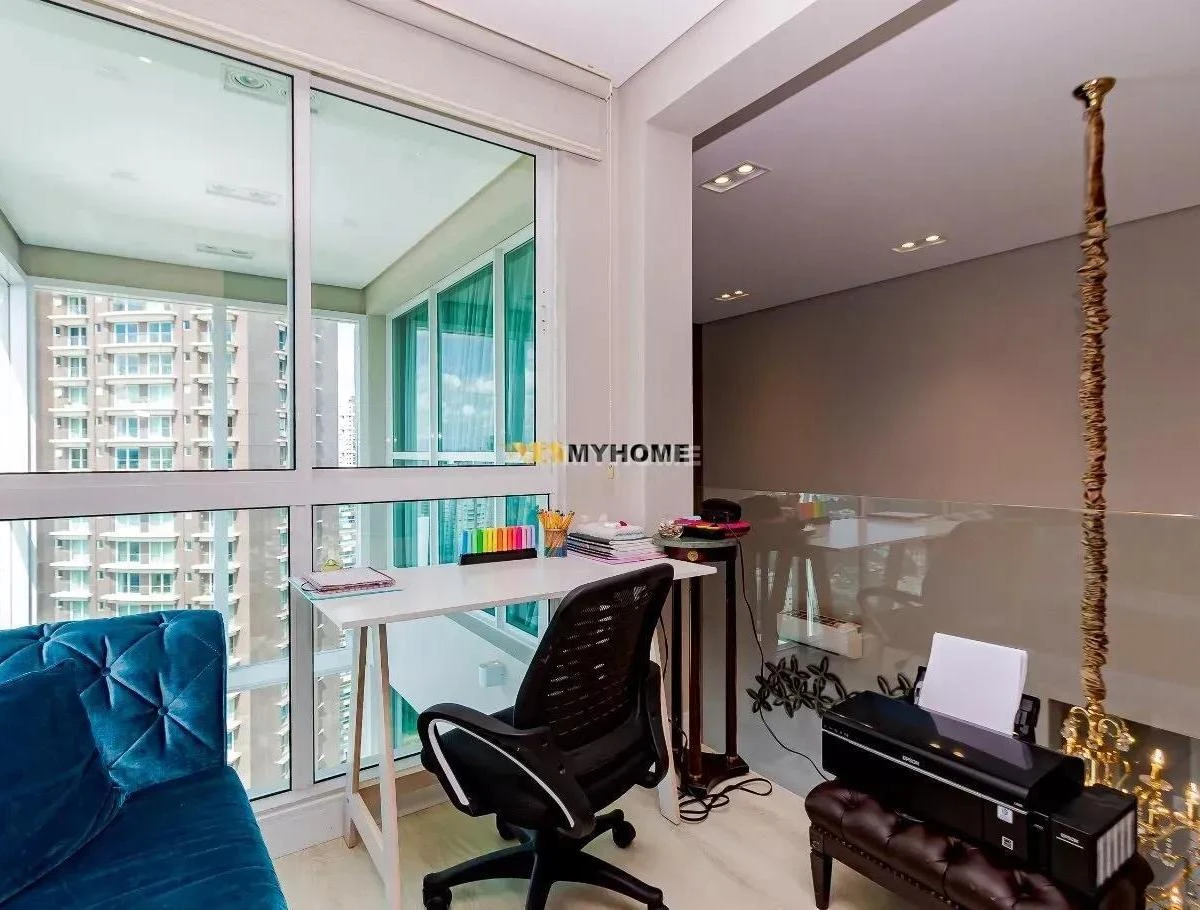 Furnished apartment with 3 en-suite bedrooms and balcony — photo 23