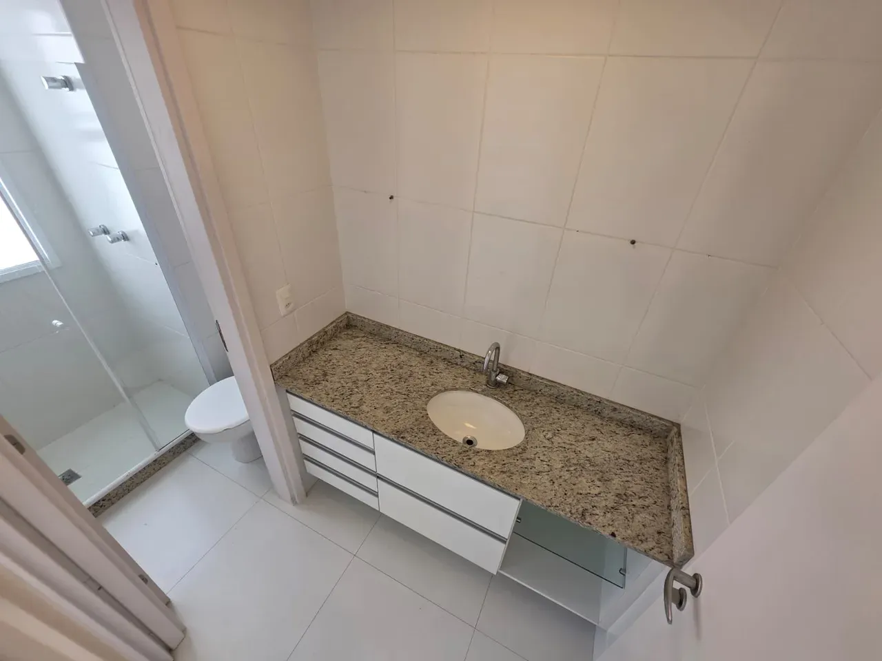 3-bedroom apartment in a building with a sauna — photo 15
