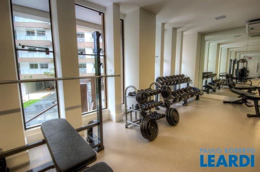 Furnished apartment, 70 m², with a grill on the balcony — photo 37
