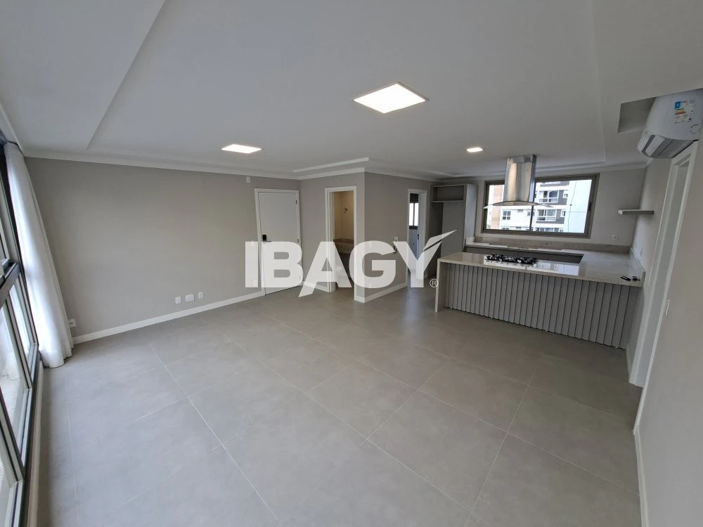 Apartamento con 3 suites y lavabo de visitas, 229 m² — photo 3