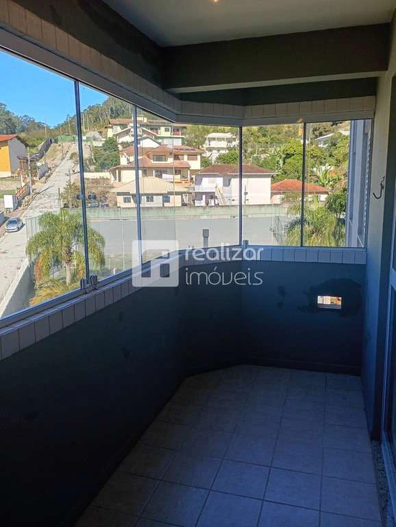 3-bedroom apartment with an en-suite and 2 baths — photo 3
