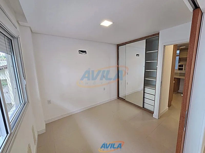 One-bedroom, 40 m² apartment in Florianópolis — photo 2