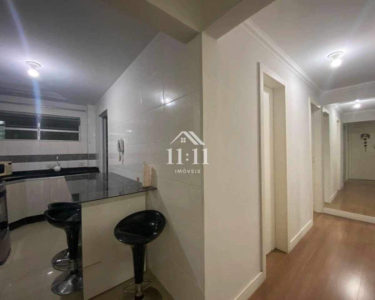 3-bedroom apartment with a home office in Curitiba — photo 2