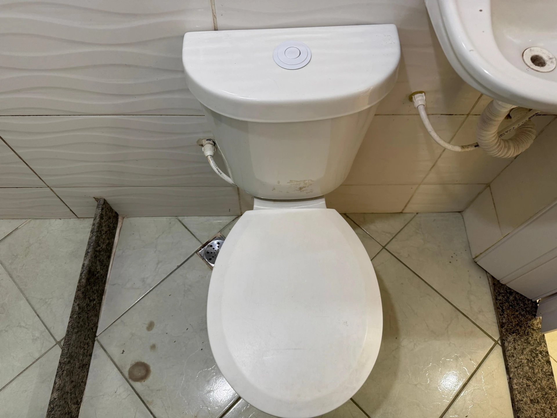 Немає меблів у будинку: 1 спальня та сад — photo 11