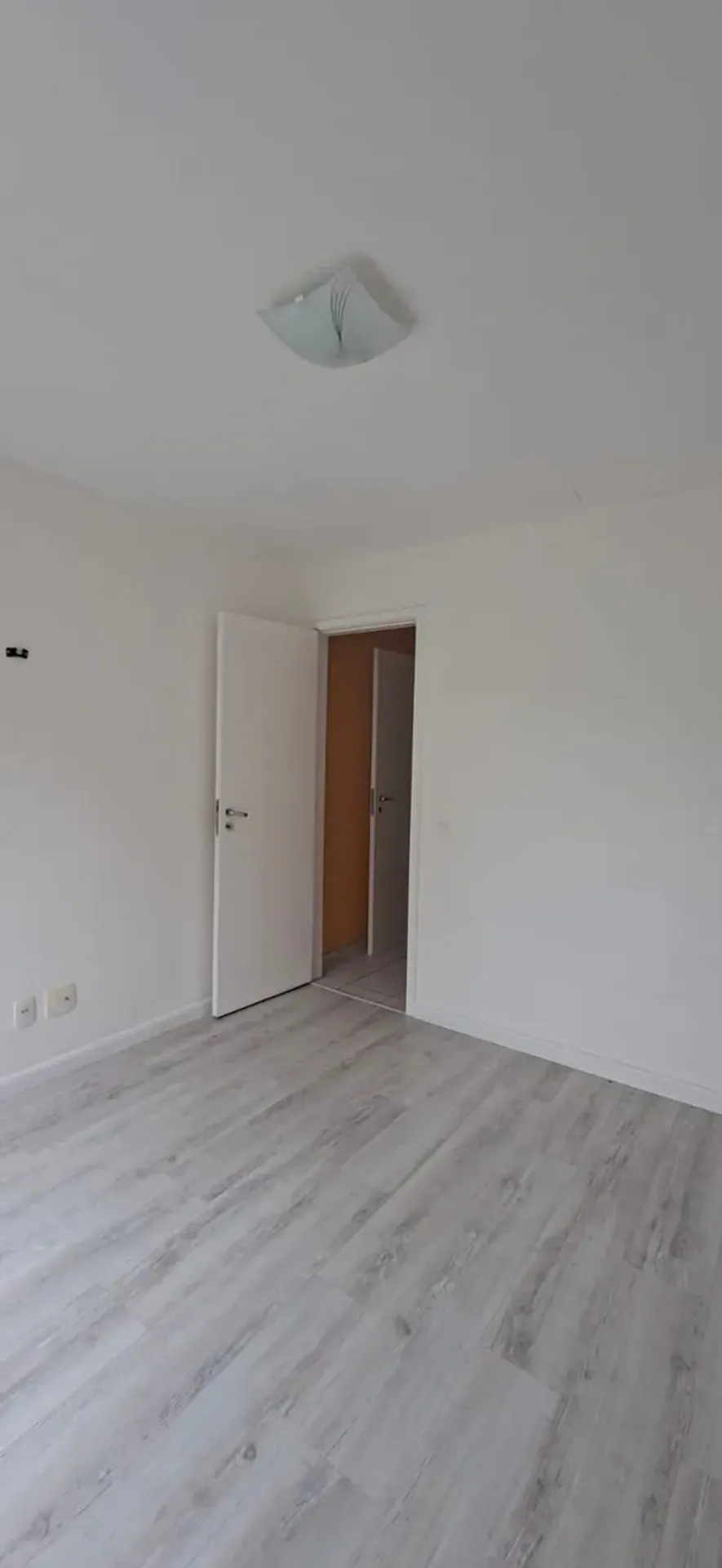 Triplex house with 4 bedrooms, 3 baths and 2 parking — photo 30