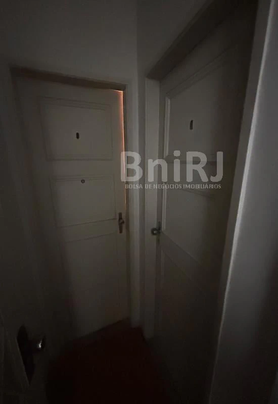 Apartment with 2 bedrooms and built-in wardrobes — photo 24