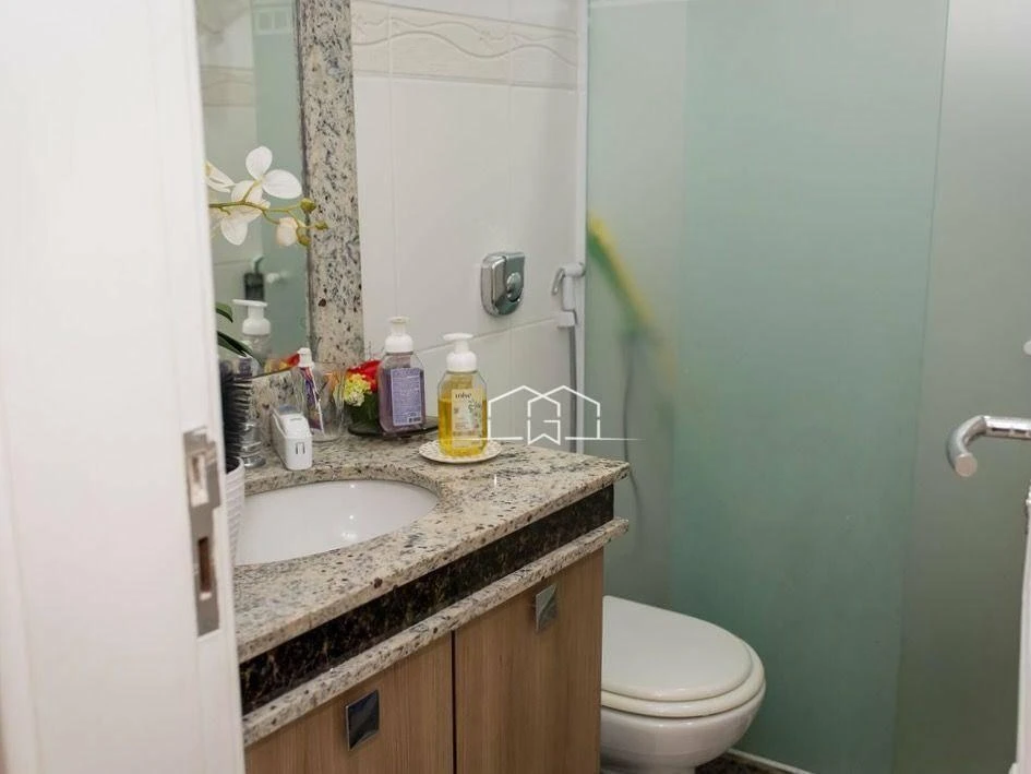 Furnished house with 4 bedrooms and 5 bathrooms — photo 34