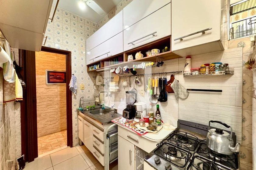 Apartamento mobiliado com 3 quartos e 2 banheiros — photo 9