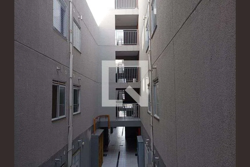 Apartamento de 2 dormitorios con cocina cerrada y cocina a gas — photo 28