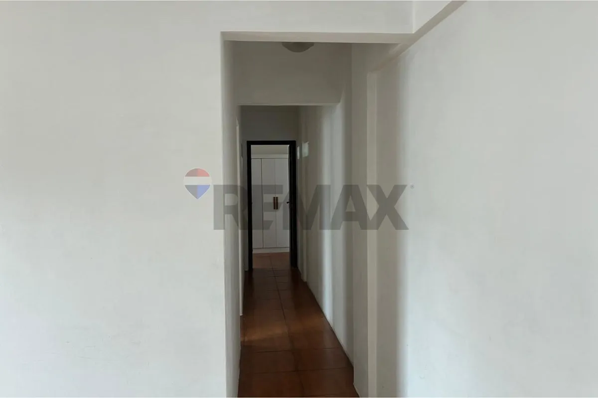 3-bedroom apartment, 1 with its own bathroom, 48 m² — photo 52