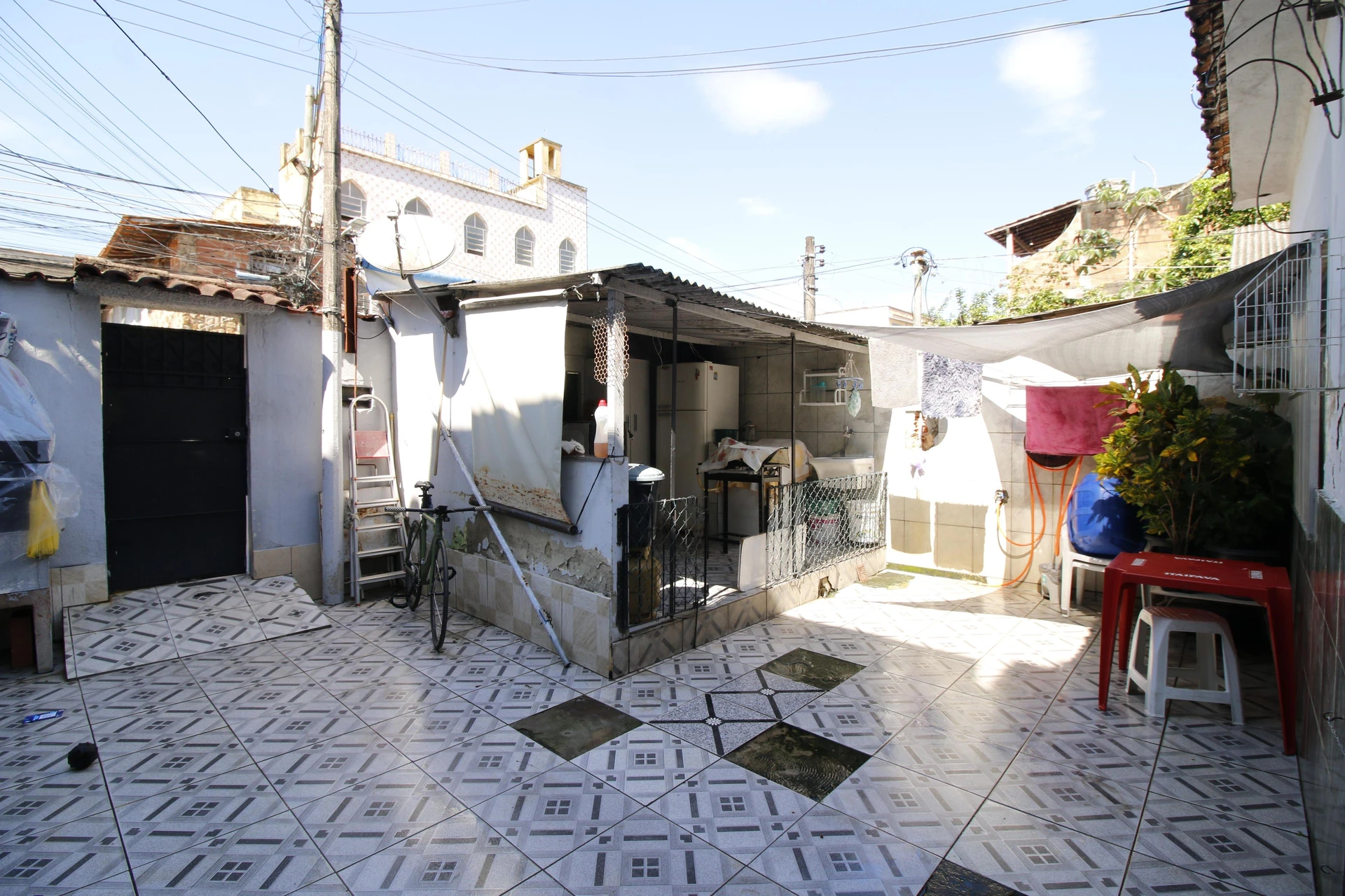 Casa mobiliada com 2 quartos e jardim privativo — photo 4