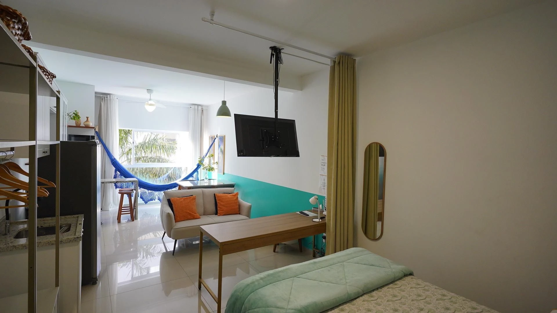 Furnished studio, 37 m², with a mountain view — photo 16