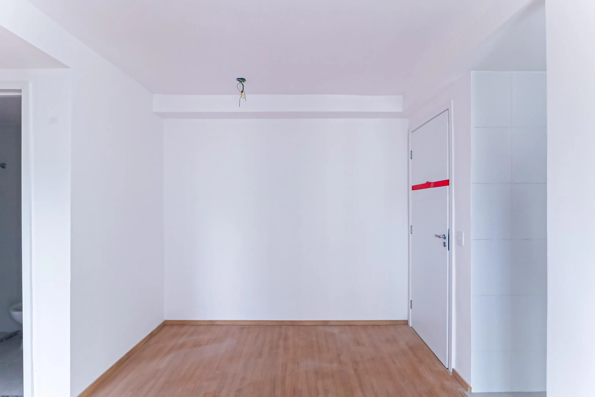 Apartamento de 2 quartos em condomínio com piscina — photo 17
