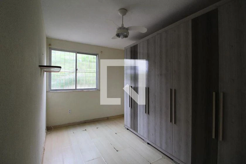 3-bedroom apartment in a building with a pool — photo 18