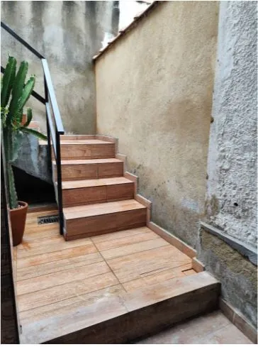 Glass-enclosed balcony in a 2-bedroom house, 100 m² — photo 13
