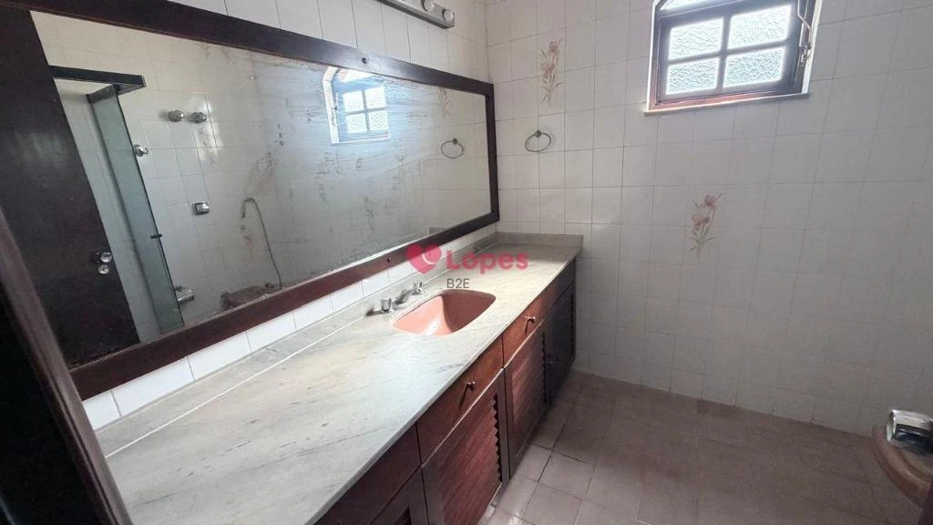 Casa de 450 m² com 3 quartos e fogão a gás — photo 45