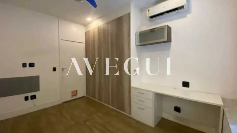 Unfurnished apartment with 4 bedrooms and 5 bathrooms — photo 23