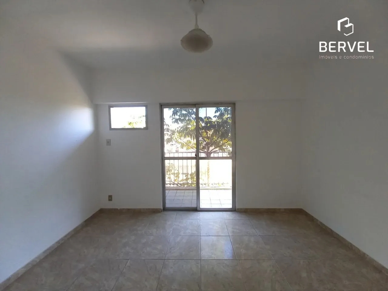 2-bedroom apartment of 98 m² with balcony — photo 10