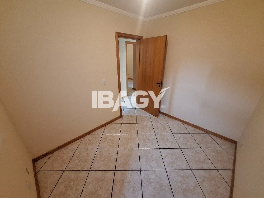 3-bedroom apartment in a building with a pool — photo 20