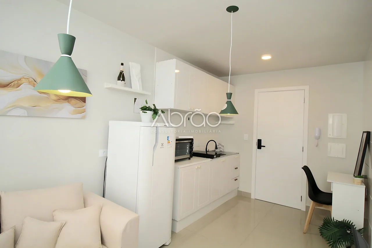 Furnished 1-bedroom apartment with an open kitchen — photo 3